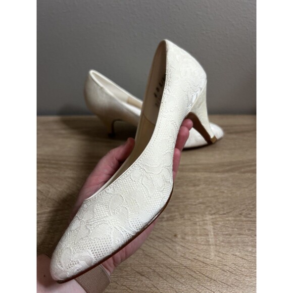 Special Occasions Classic 80s/90s Style Wedding Shoes Size 6B (used, in box) - Picture 5 of 11
